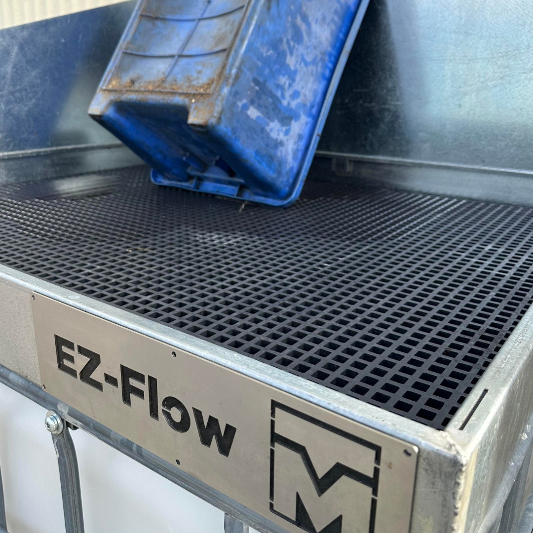 EZ-Flow base tray with Splashguard