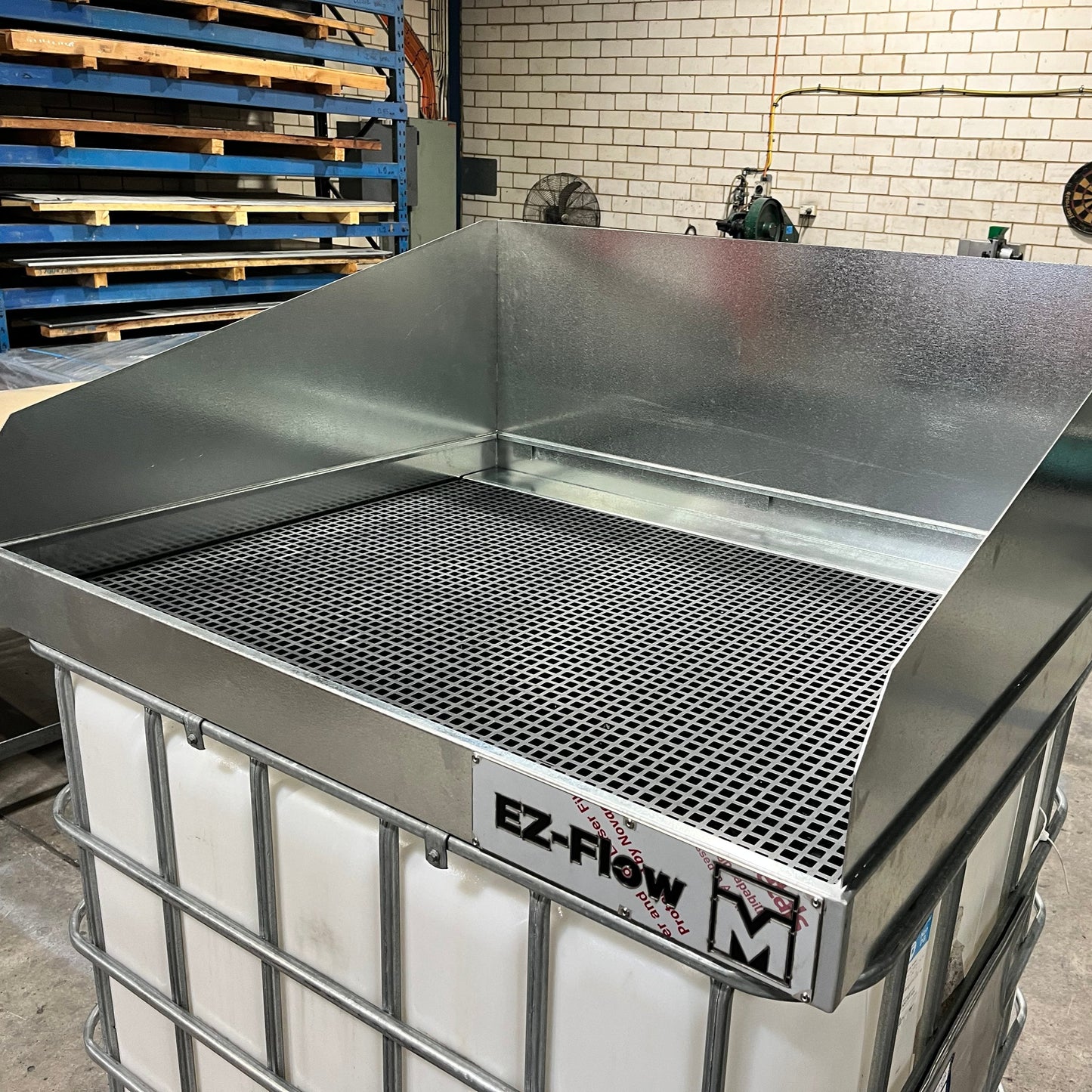 EZ-Flow base tray with Splashguard