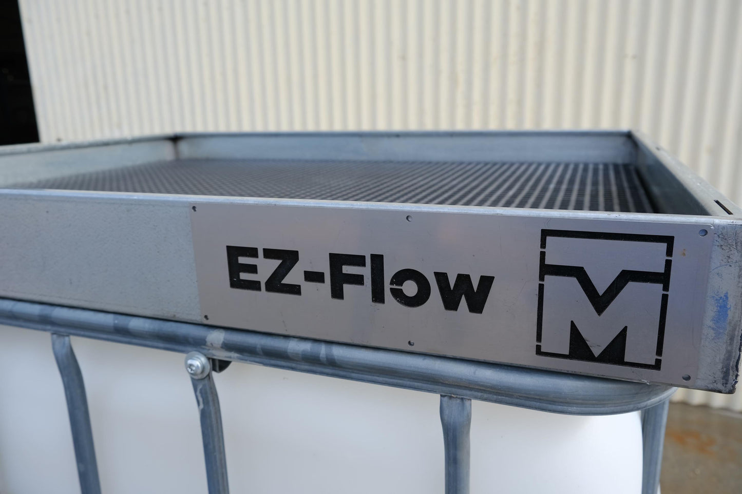 EZ-Flow base tray